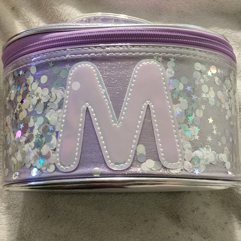 Justice initial "M" shaky train case